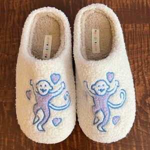 Roller Rabbit Fuzzy Slippers - L